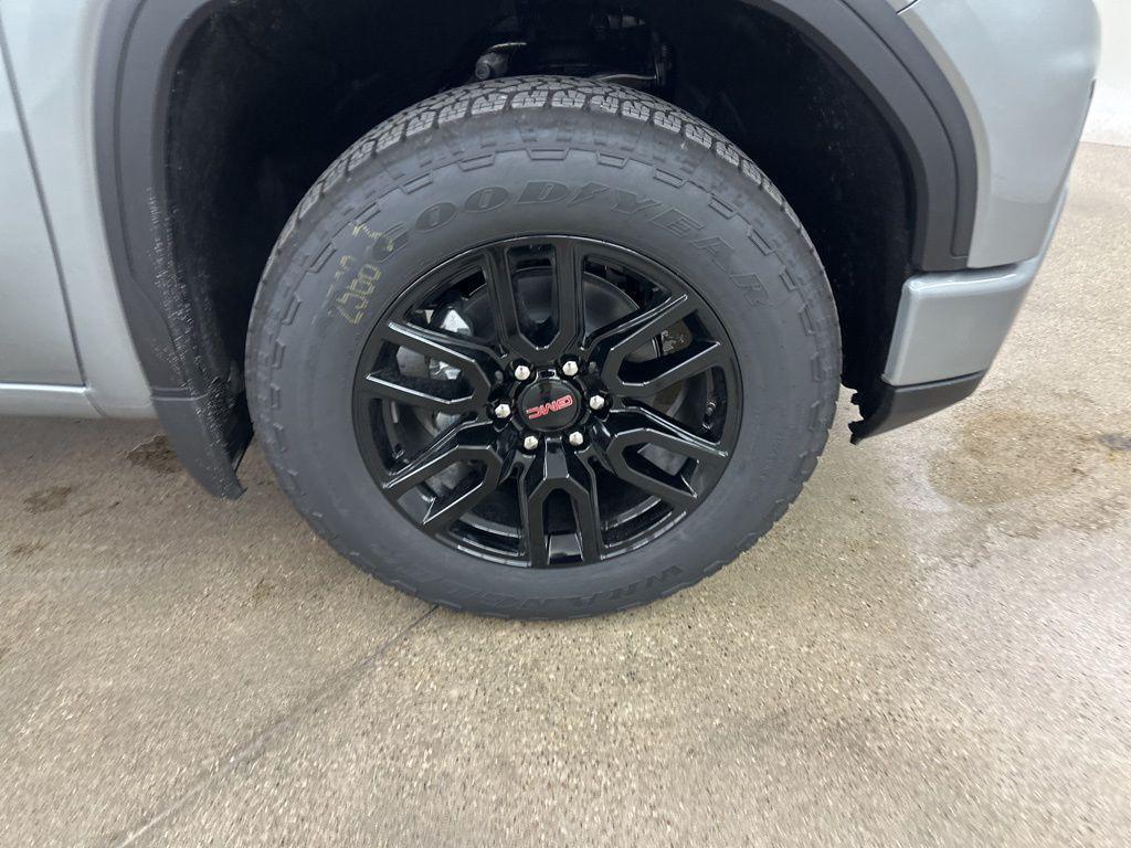 new 2026 GMC Sierra 1500 car, priced at $53,274