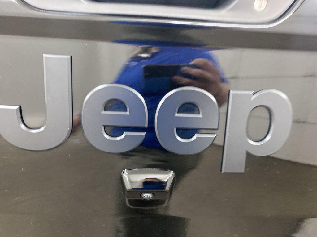 used 2021 Jeep Gladiator car, priced at $28,499