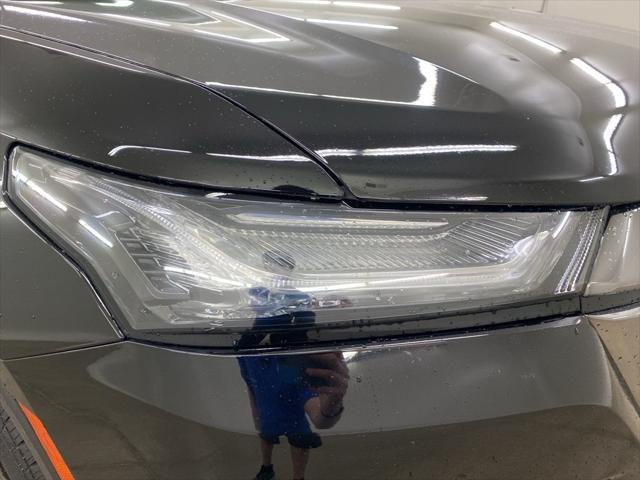 used 2023 Chevrolet Traverse car, priced at $41,499