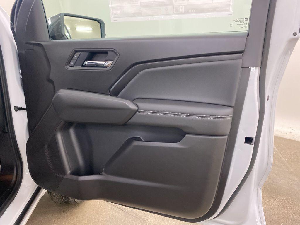 new 2025 GMC Canyon car, priced at $42,845