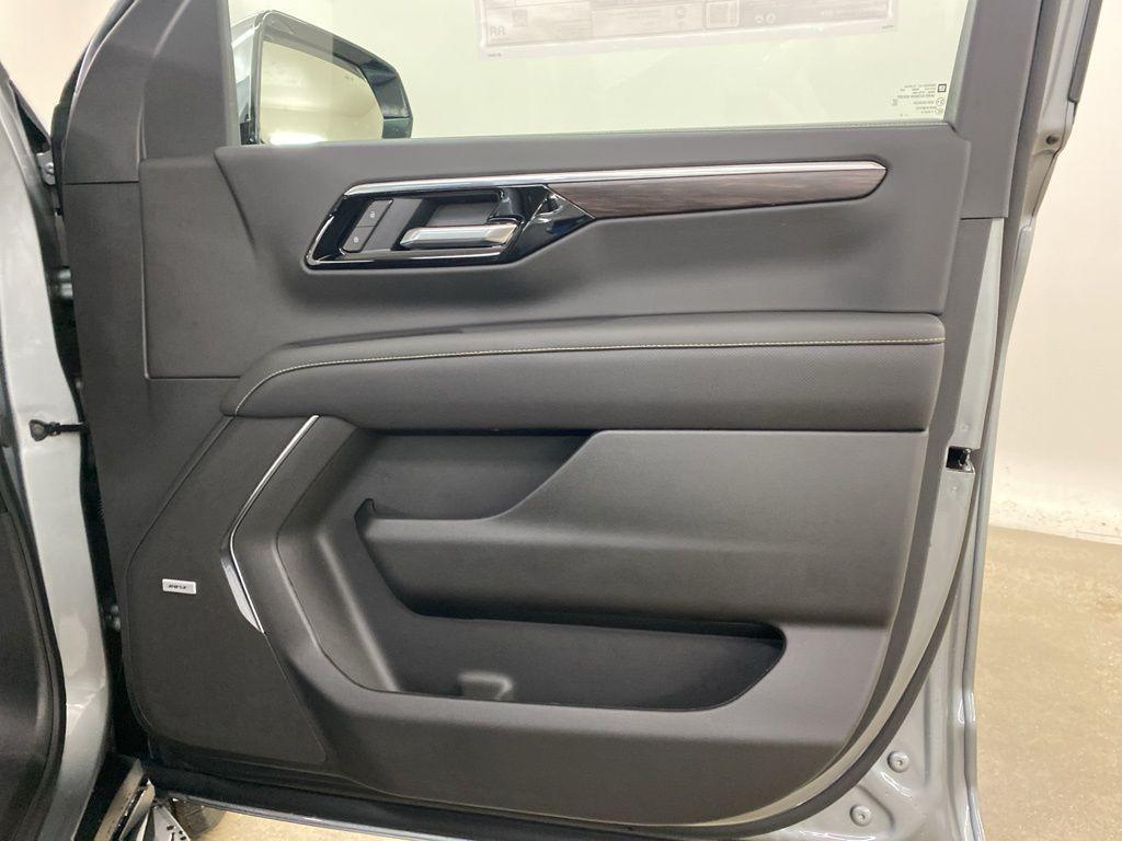 new 2025 Chevrolet Tahoe car, priced at $74,885