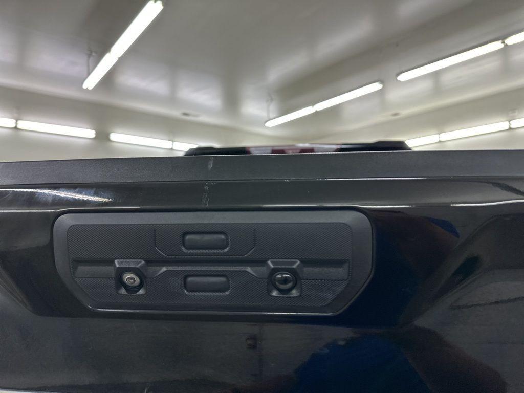 used 2020 GMC Sierra 1500 car, priced at $38,399