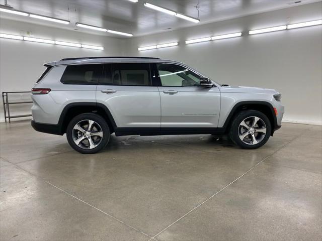 new 2024 Jeep Grand Cherokee L car, priced at $46,899