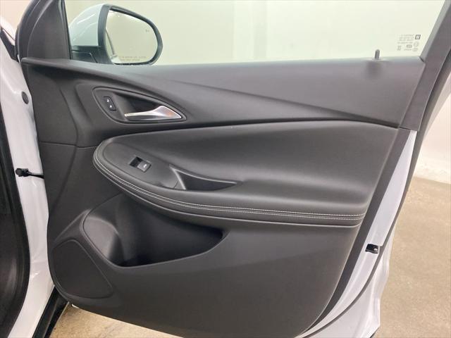 new 2025 Buick Encore GX car, priced at $25,332