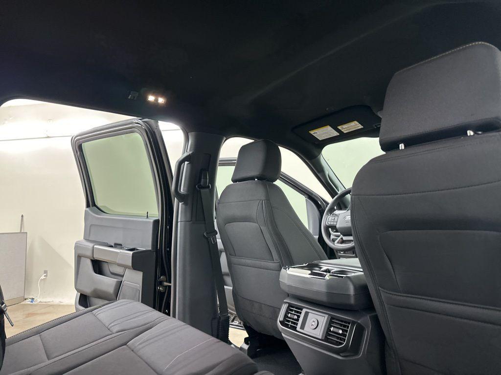 new 2025 Ford F-150 car, priced at $45,202