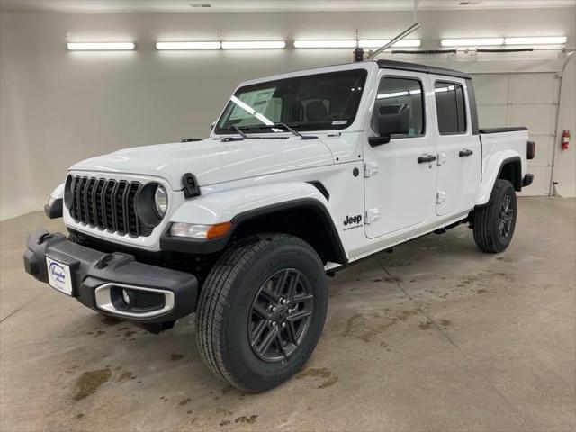 new 2024 Jeep Gladiator car, priced at $39,456