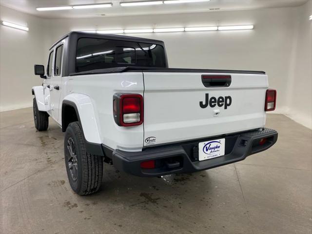 new 2024 Jeep Gladiator car, priced at $39,456