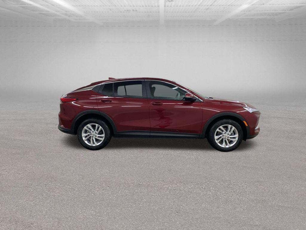 new 2025 Buick Envista car, priced at $24,317