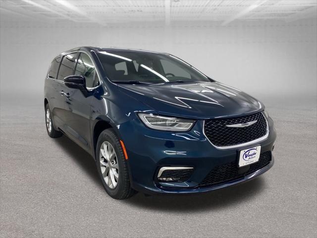 new 2025 Chrysler Pacifica car, priced at $42,875