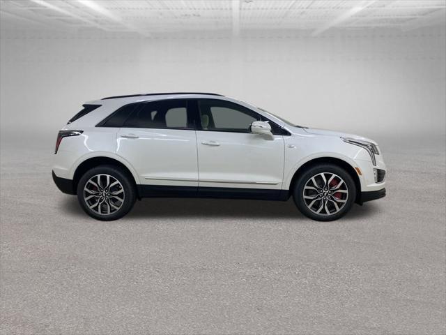 new 2025 Cadillac XT5 car, priced at $61,765