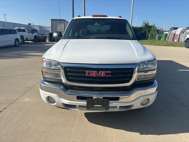 used 2004 GMC Sierra 2500 car, priced at $11,000
