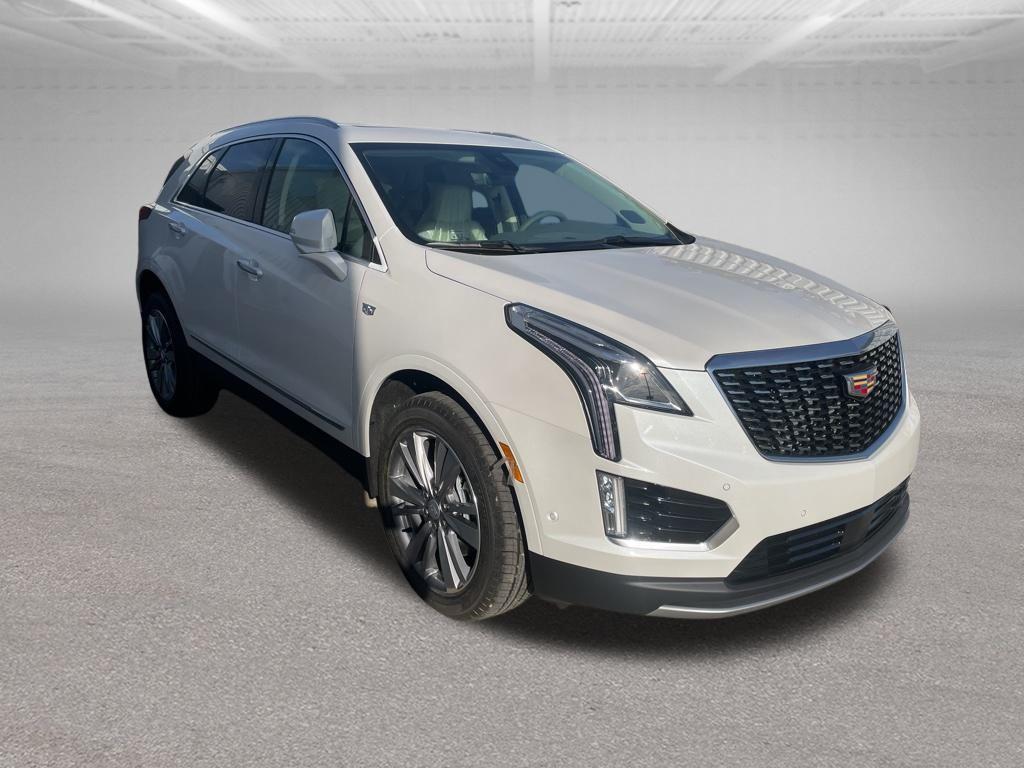 new 2025 Cadillac XT5 car, priced at $57,548