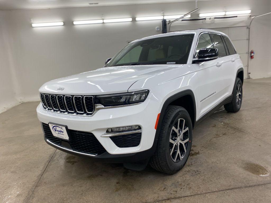 new 2025 Jeep Grand Cherokee car, priced at $40,650
