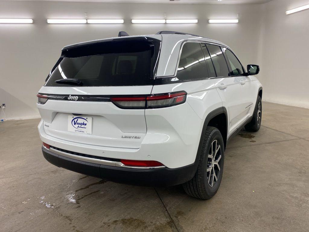 new 2025 Jeep Grand Cherokee car, priced at $40,650