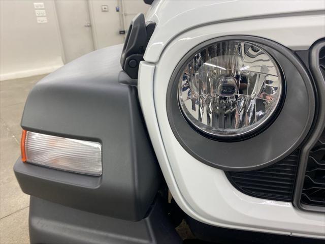 new 2025 Jeep Wrangler car, priced at $44,128