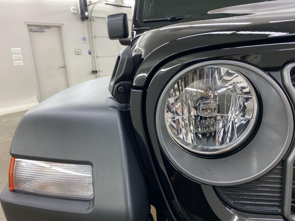 new 2025 Jeep Wrangler car, priced at $44,245