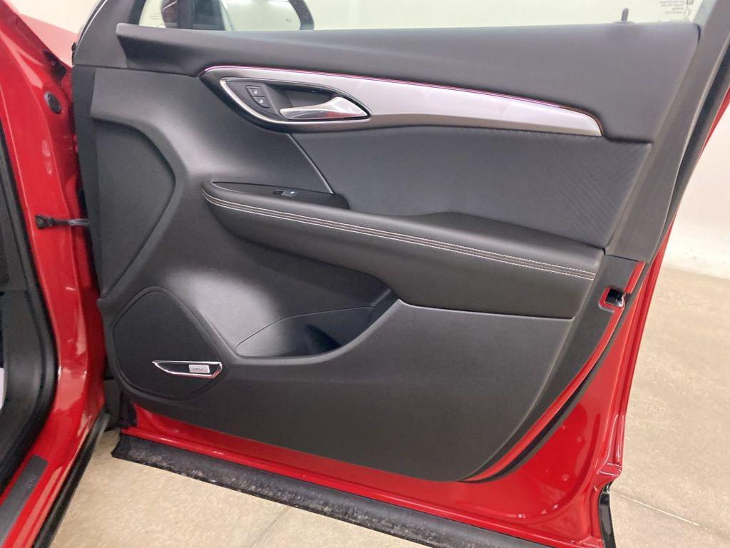 new 2025 Buick Envision car, priced at $36,683