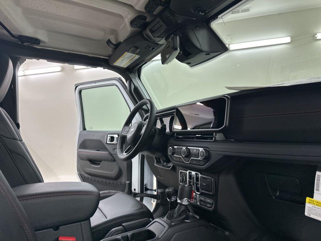 new 2025 Jeep Wrangler car, priced at $54,535