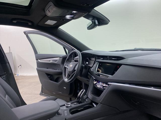 new 2025 Cadillac XT6 car, priced at $49,315