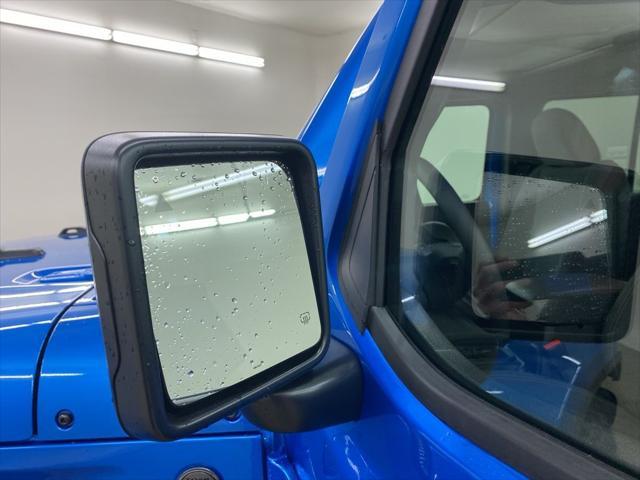 new 2025 Jeep Gladiator car, priced at $47,905
