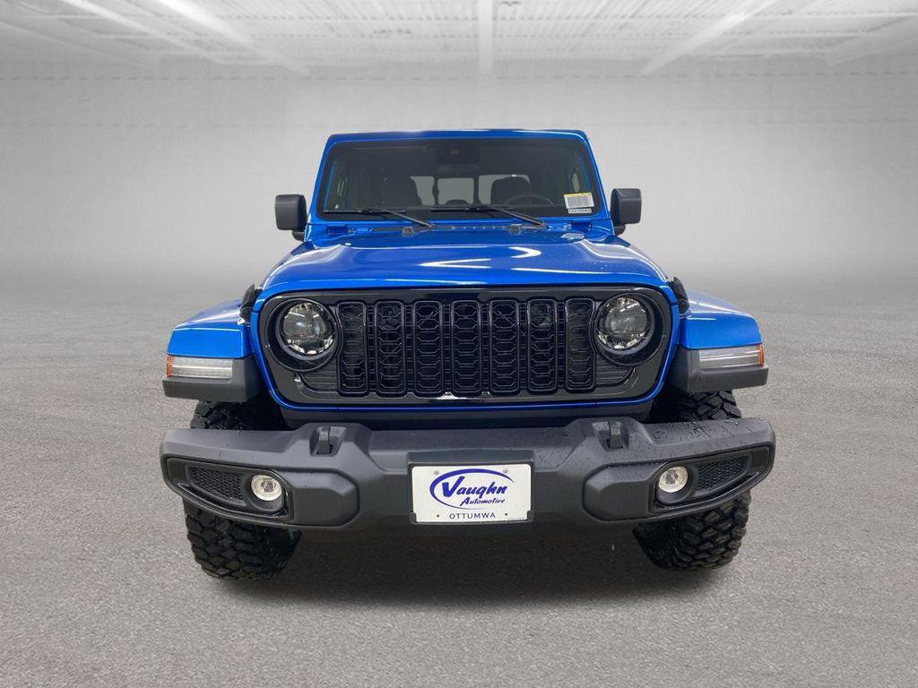 new 2025 Jeep Gladiator car, priced at $46,482