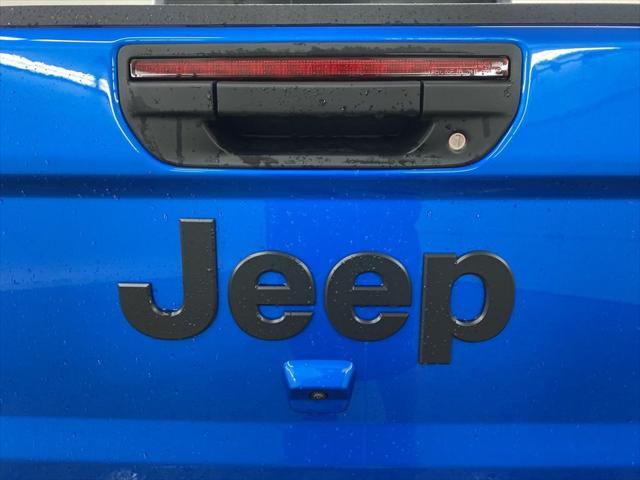 new 2025 Jeep Gladiator car, priced at $47,905