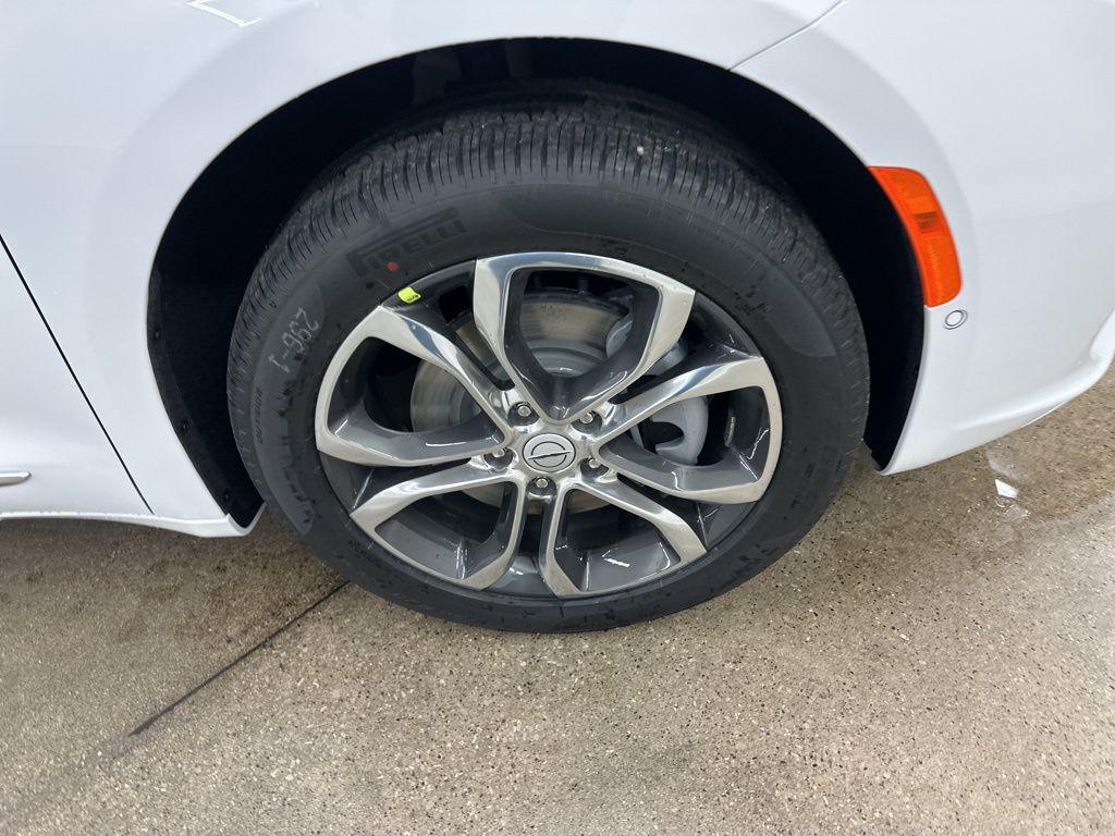 new 2026 Chrysler Pacifica car, priced at $53,530