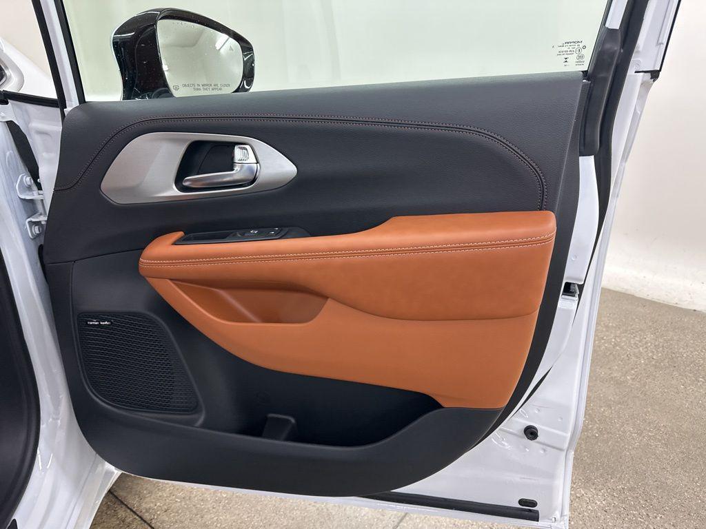 new 2026 Chrysler Pacifica car, priced at $53,530