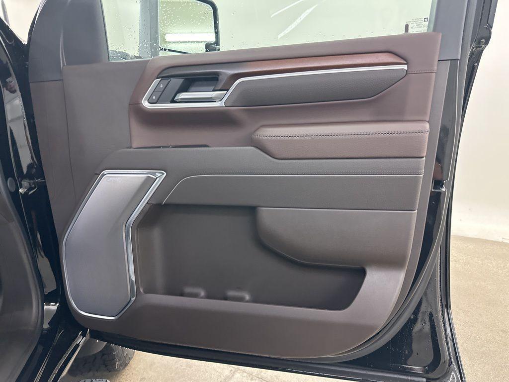 new 2026 GMC Sierra 2500 car, priced at $82,732