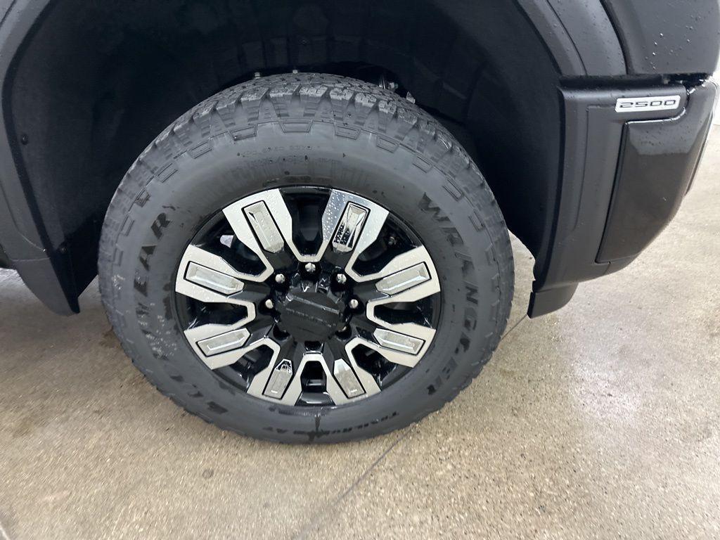 new 2026 GMC Sierra 2500 car, priced at $82,732