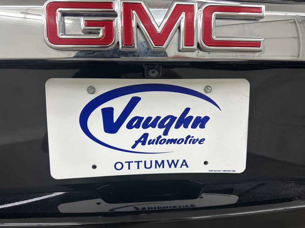 used 2017 GMC Yukon car, priced at $17,999