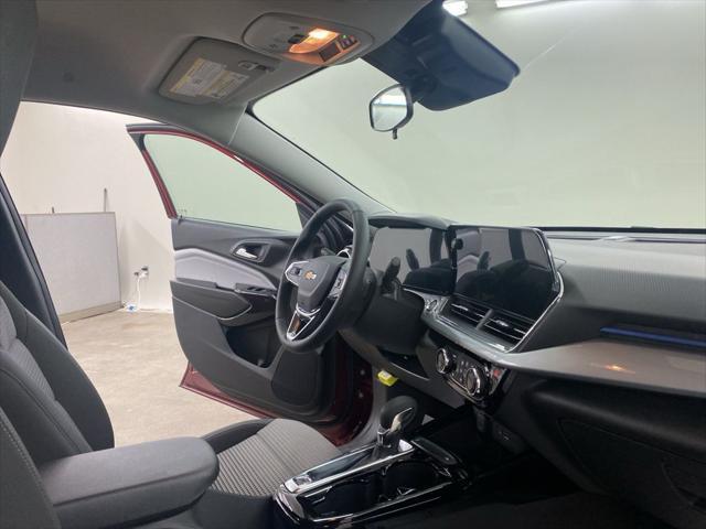 new 2025 Chevrolet Trax car, priced at $25,385