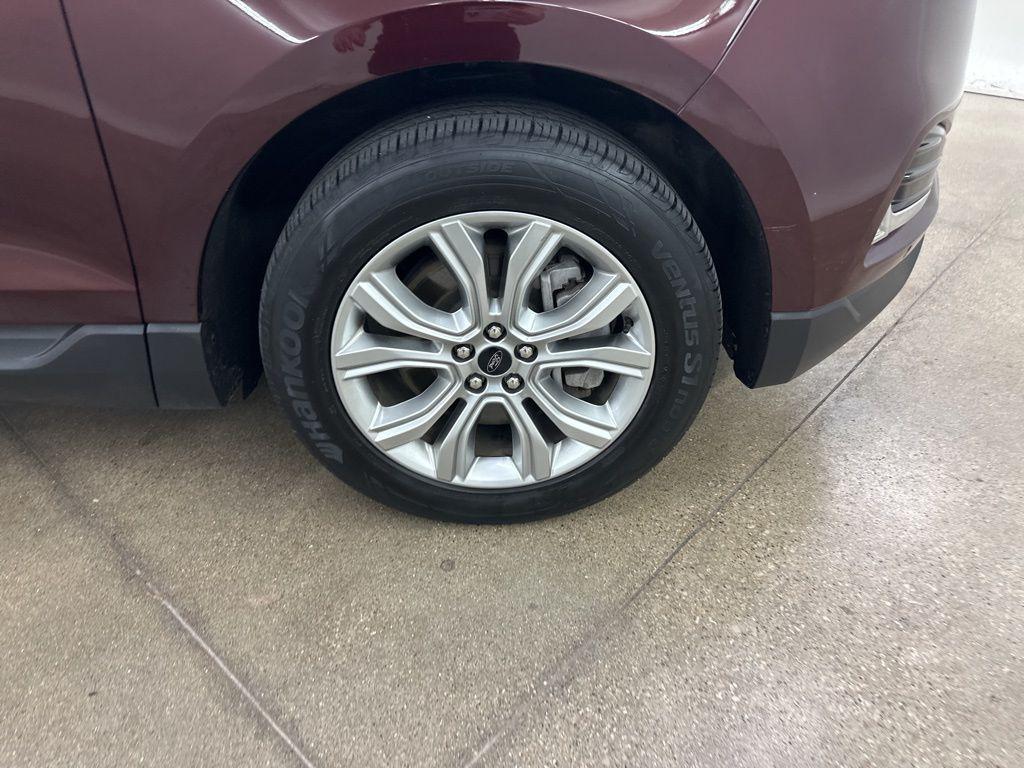 used 2024 Ford Edge car, priced at $26,361