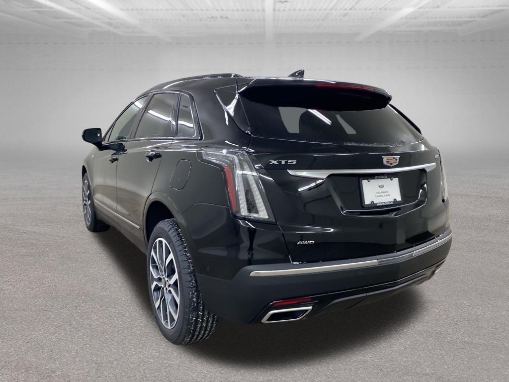 new 2025 Cadillac XT5 car, priced at $57,854