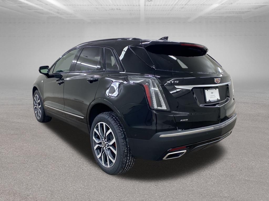 new 2025 Cadillac XT5 car, priced at $57,854