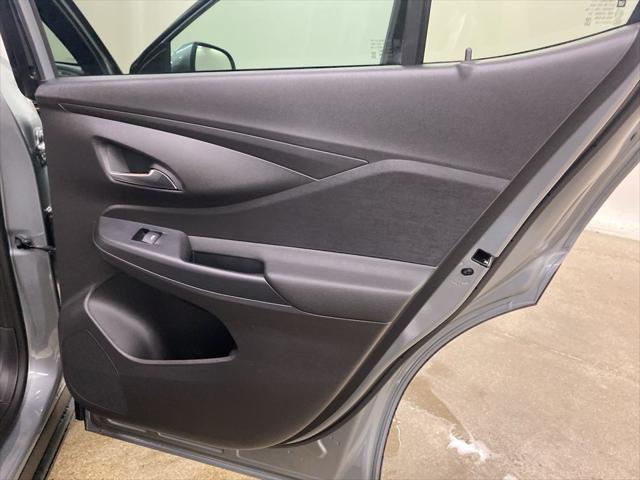 new 2025 Buick Envista car, priced at $25,365