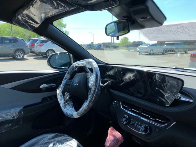 new 2025 Buick Envista car, priced at $24,840