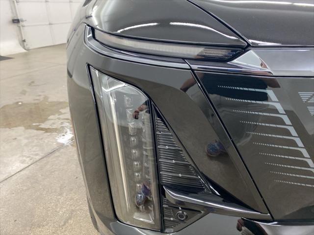 new 2026 Cadillac VISTIQ car, priced at $69,015