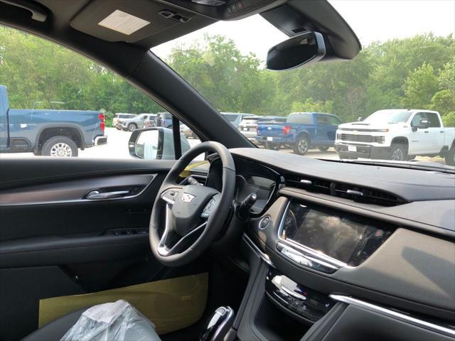 new 2025 Cadillac XT6 car, priced at $48,440