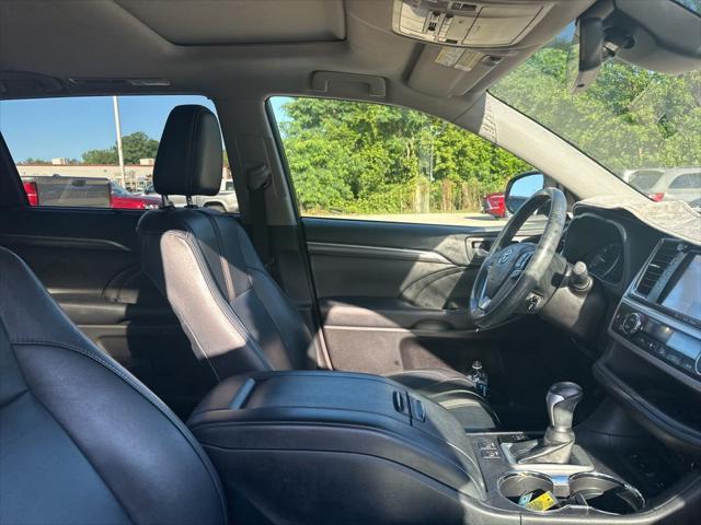 used 2018 Toyota Highlander car, priced at $23,999