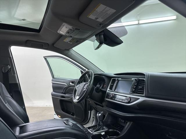 used 2018 Toyota Highlander car, priced at $23,999