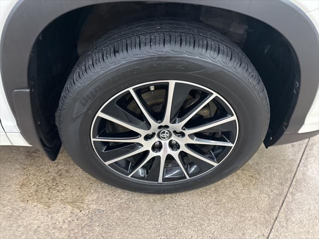 used 2018 Toyota Highlander car, priced at $23,999