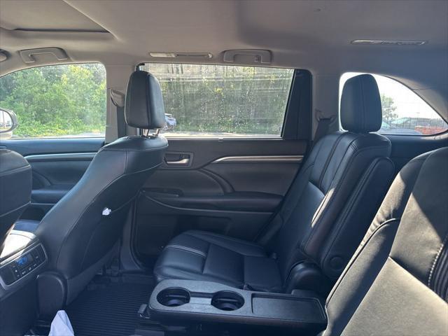 used 2018 Toyota Highlander car, priced at $23,999
