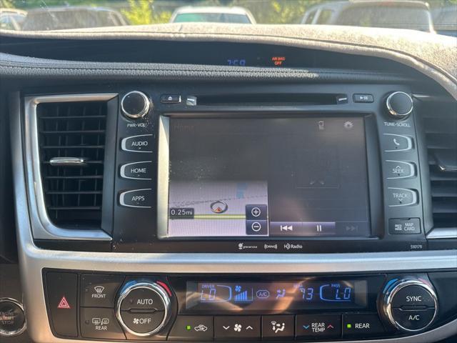 used 2018 Toyota Highlander car, priced at $23,999