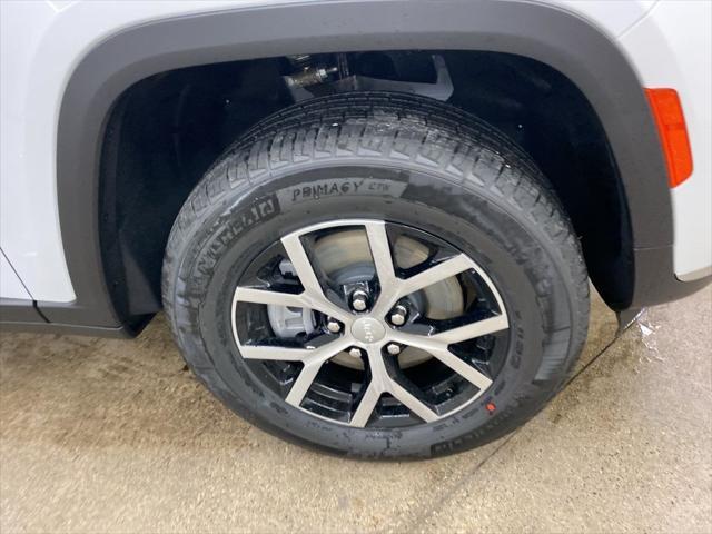 new 2025 Jeep Grand Cherokee L car, priced at $44,956