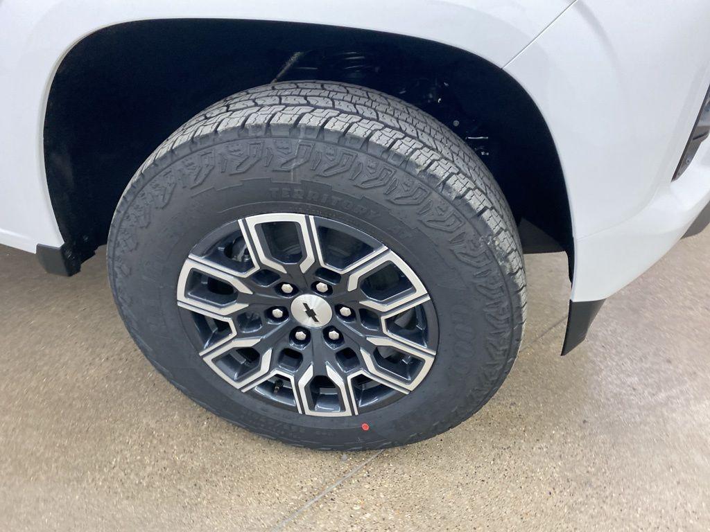 new 2025 Chevrolet Colorado car, priced at $40,304