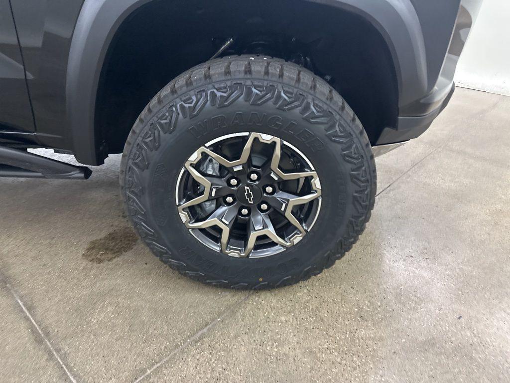 new 2025 Chevrolet Colorado car, priced at $48,179