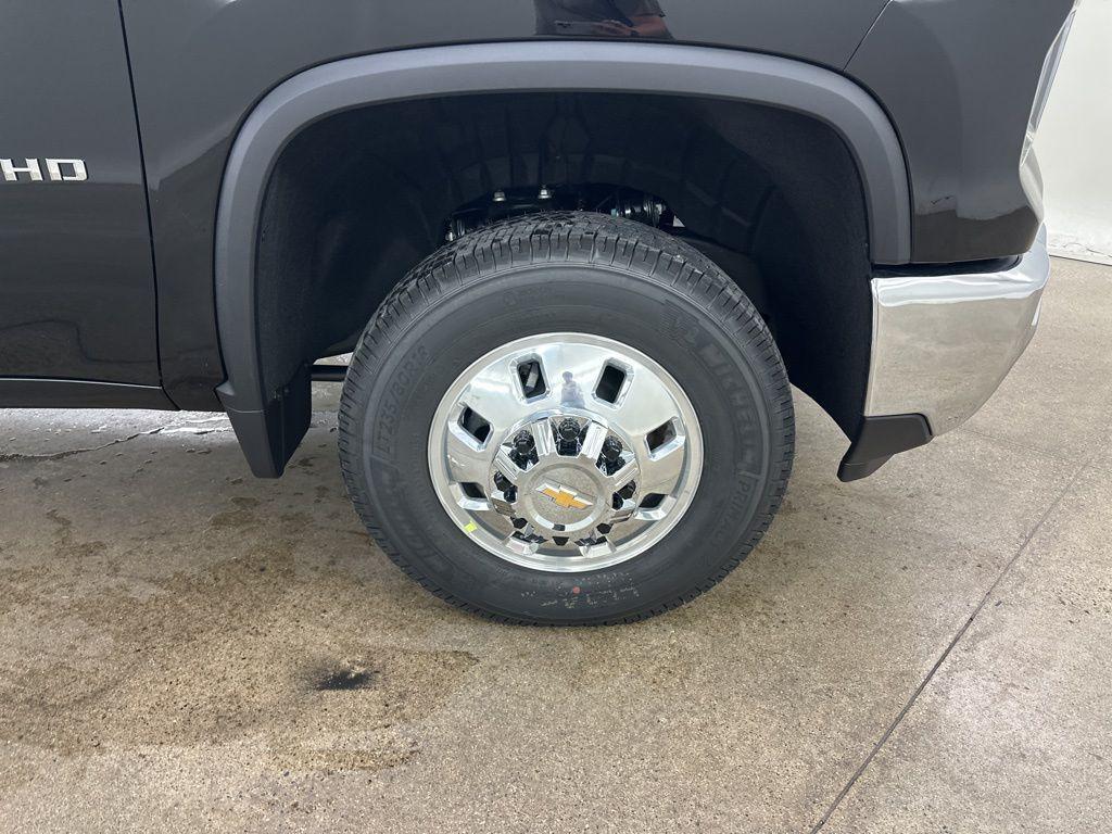 new 2025 Chevrolet Silverado 3500 car, priced at $76,925
