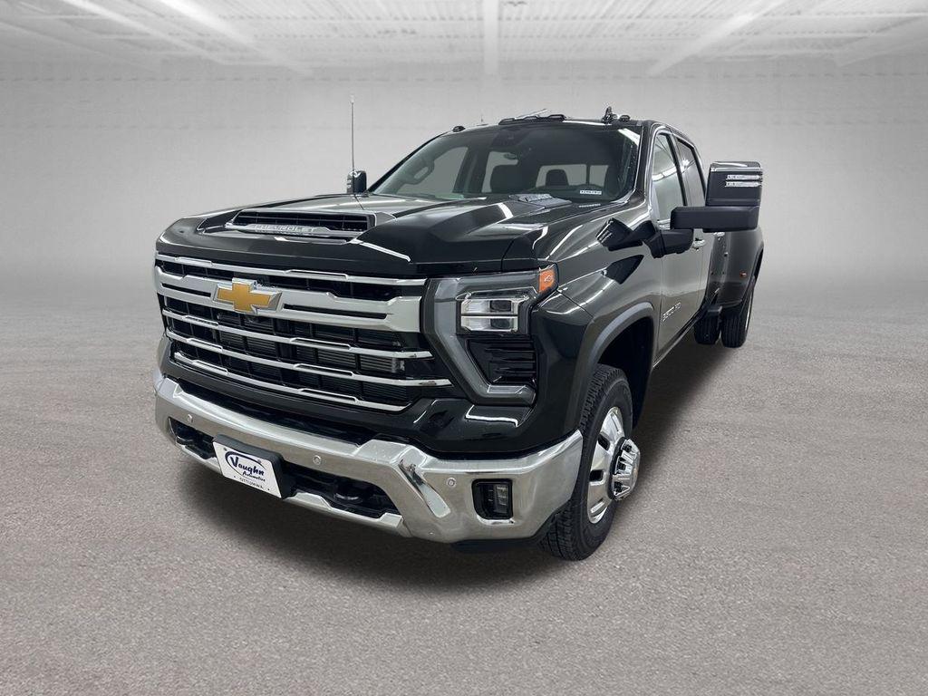 new 2025 Chevrolet Silverado 3500 car, priced at $76,925