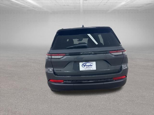 new 2025 Jeep Grand Cherokee car, priced at $38,999